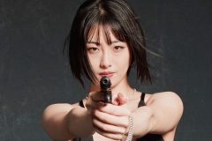 高砂ミドリ、ボンドガール風グラビア