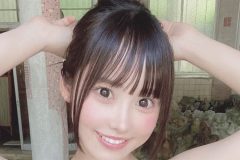 風愛ことり、キュートな眼帯ビキニガール