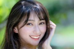 桑田彩、ヌーディビキニの爽やか美女