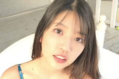 藤乃あおい、絶妙アングルの圧巻バスト