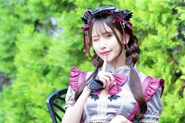 名取くるみ、秘密のスカートめくり