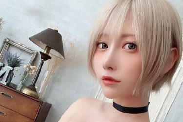 篠崎こころ、無駄のない美スタイル