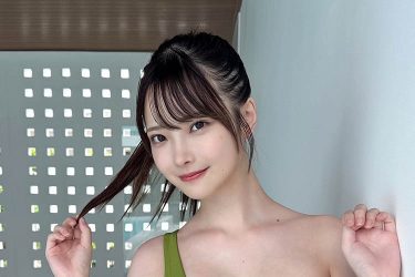 新谷姫加、ワンピース水着の絶品ボディライン