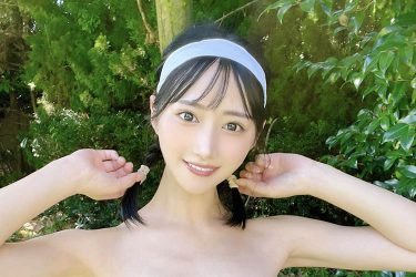川瀬もえ、圧倒的な美貌とヌーディビキニ