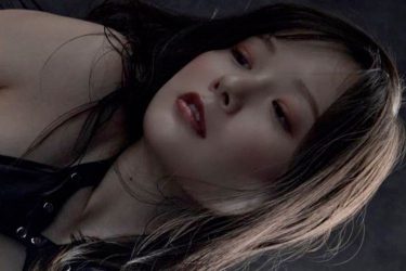 佐野水柚、大人色気漂う陰影ビジュ