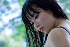 東雲うみ、美しき秘ケツ