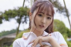 藤田あずさ、ペロンとボイン