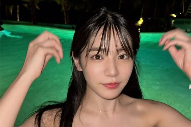 澄川れみ、ナイトプールのしっとり美女