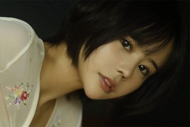 パピコ、艶やかにお気に入りのヒラリ…