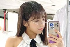 十味、ミニスカ白衣の眼鏡ショット