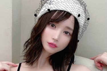 イヨリーヌ、柔バストはみ出るハートビキニ