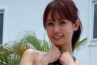 相原美咲、О字水着で圧巻ボリューミー