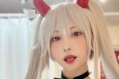 篠崎こころ、金髪の生意気悪魔