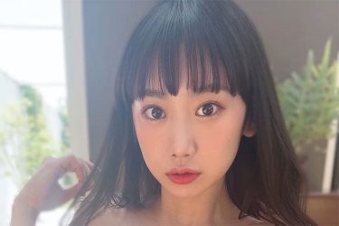 相沢菜々子、強めの艶ビキニ美女