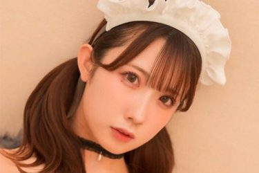 大河もも、メイド姿で太もも枕のお誘い