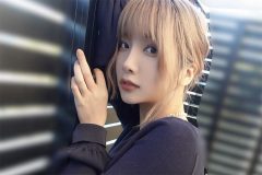 yunocy、バレバレ桃尻の横側