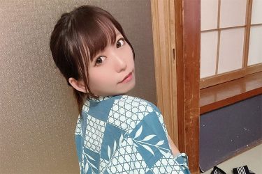 小日向みのり、はだけ浴衣のサイドヒップ