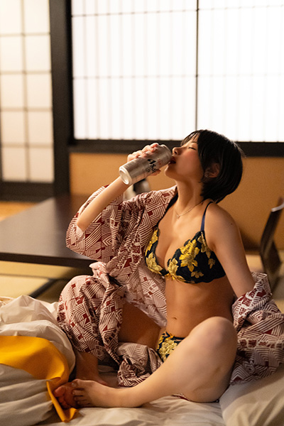 相良ましろ、酔って乱れる浴衣姿の画像2