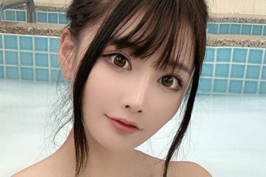 赤羽もも、たわわなミルキー入浴