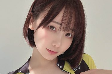 けんけん、山脈のような胸元にミニカー