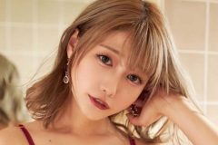 篠原みなみ、さらさら極上ランジェリー