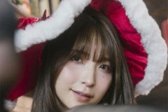 あまつまりな、裏側丸見え…艶サンタ