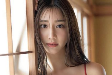 斎藤恭代、異次元級の美貌と美谷間