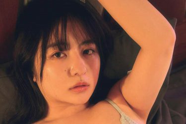 麻倉瑞季、刺激的な誘惑ショット