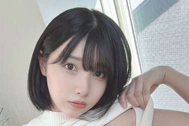 三橋くん、大胆まくり上げ…ランジェリー誘惑
