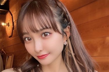 花咲れあ、ひらひらボリューミー