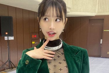 藤川らるむ「バスト透け透け」の成人式