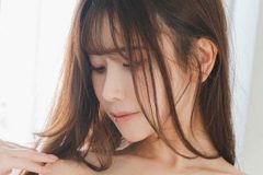 名取くるみ、ヌーディランジェリー美ボディ