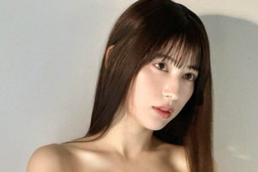 雪平莉左、AI超えのパーフェクト美ボディ