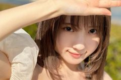 春蝶、眩しすぎる美貌と美谷間