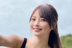 新谷姫加、弾ける笑顔と美スタイル