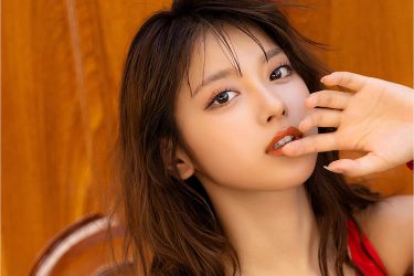 まるぴ、野性的な色気放つ谷間