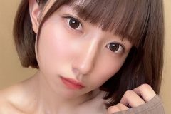 雪野まゆき、畳上で魅せる美鎖骨