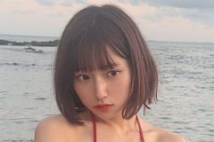 雪野まゆき、海辺のビキニ美女
