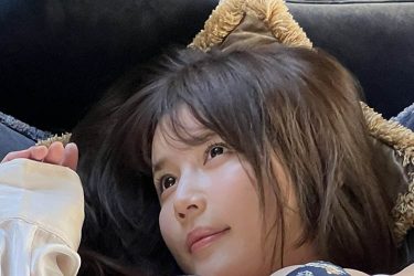 小日向ゆか、仰向けこんもり…はだけショット