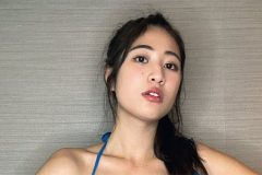 岡本杷奈、ハイビジュアルで大人の色香