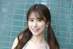 名取くるみ、ツインテールと絶品ボディ