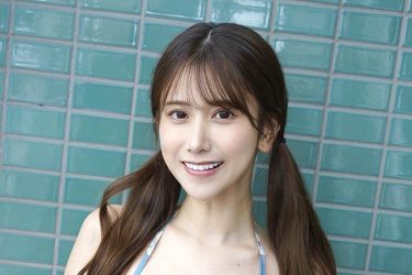 名取くるみ、ツインテールと絶品ボディ