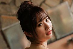 有村果夏、見返り美女の濡れ桃尻