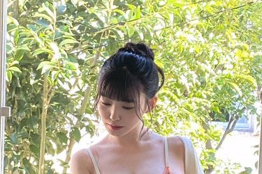 紫藤るい、絶品の色白むっちり…