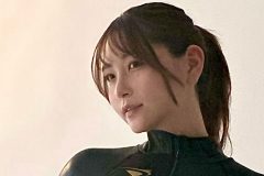 あまつまりな、ハイレグパワーでフルチャージ