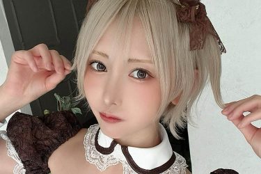 篠崎こころ、バレンタインチョコグラビア