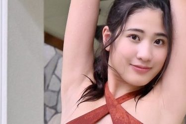 岡本杷奈、2メートル級の圧巻スタイル
