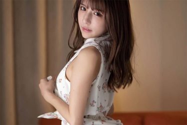 夏本あさみ、ヒップラインと太ももの造形美
