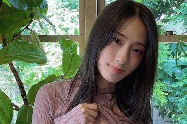 澄田綾乃、ペロンとボインの絶景