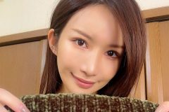 琴井ありさ、華やかなチラリ